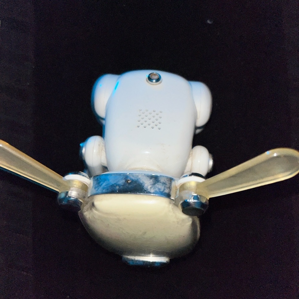 Hasbro iDog Sega Robot Toy ‼️FOR PARTS ONLY‼️ - Picture 2 of 16